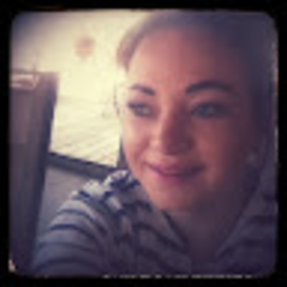 Meet your Posher, Antonia